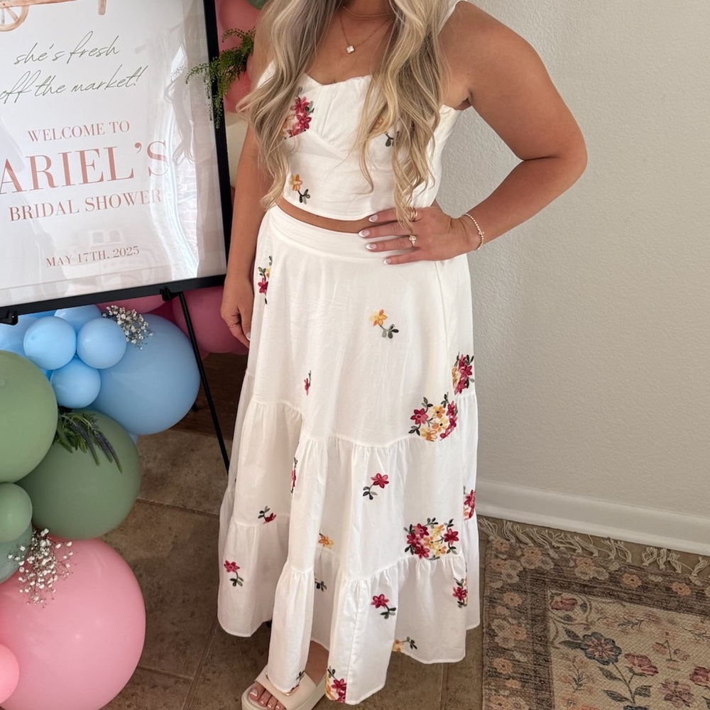 Floral Embroidered White 2 piece set